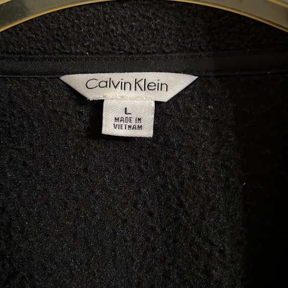 Men’s Large Calvin Klein pullover in black - Picture 2 of 3